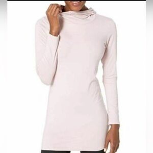 The North Face Terra Metro
Tunic Hoodie size large BURNISHED LILAC
TRAIN